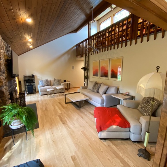 😍 POSH AMBASSADOR 😍 - Picture 2 of 10